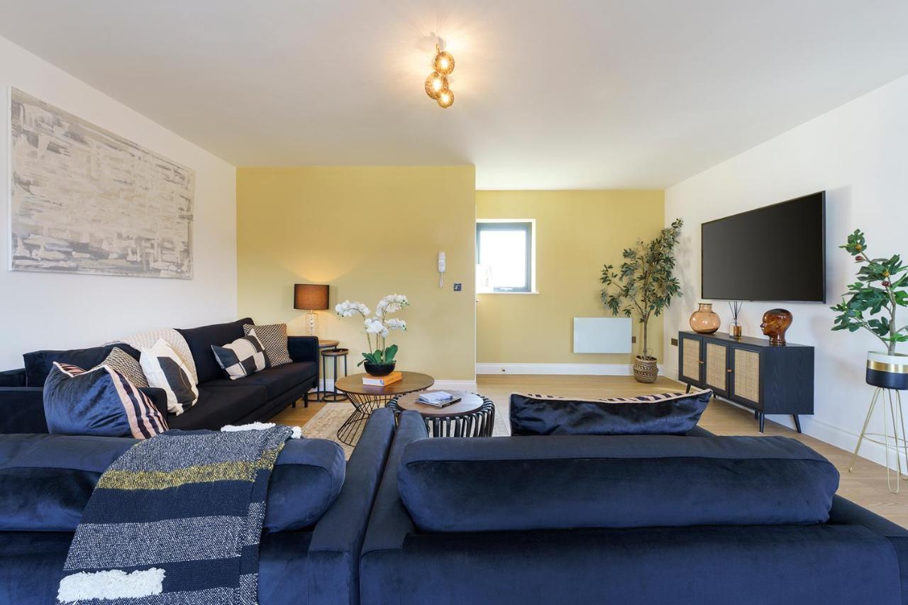 Alba - 2 Bedroom Luxury Apartment By Mint Stays Μπρίστολ Εξωτερικό φωτογραφία